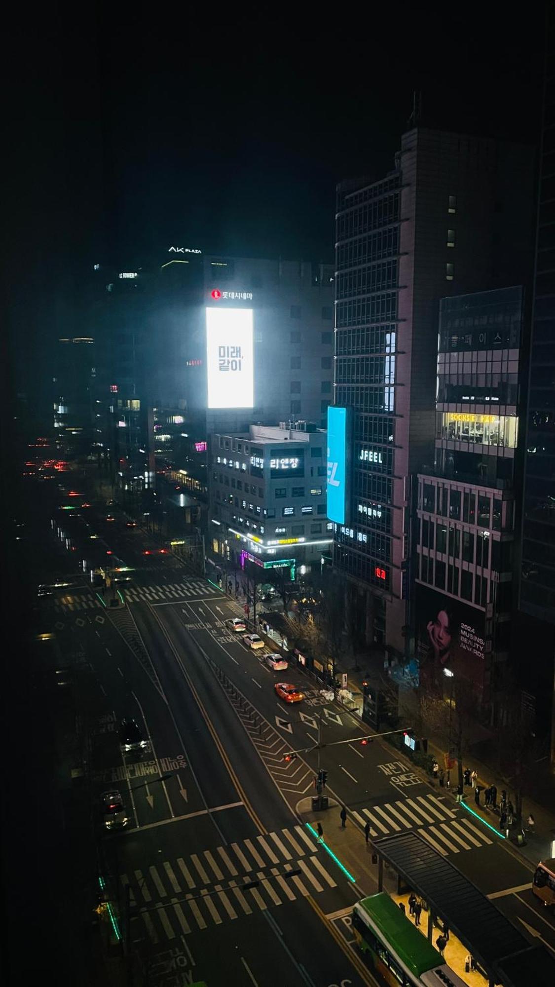 Hongdae Cleanhouse Hotel Сеул Екстериор снимка